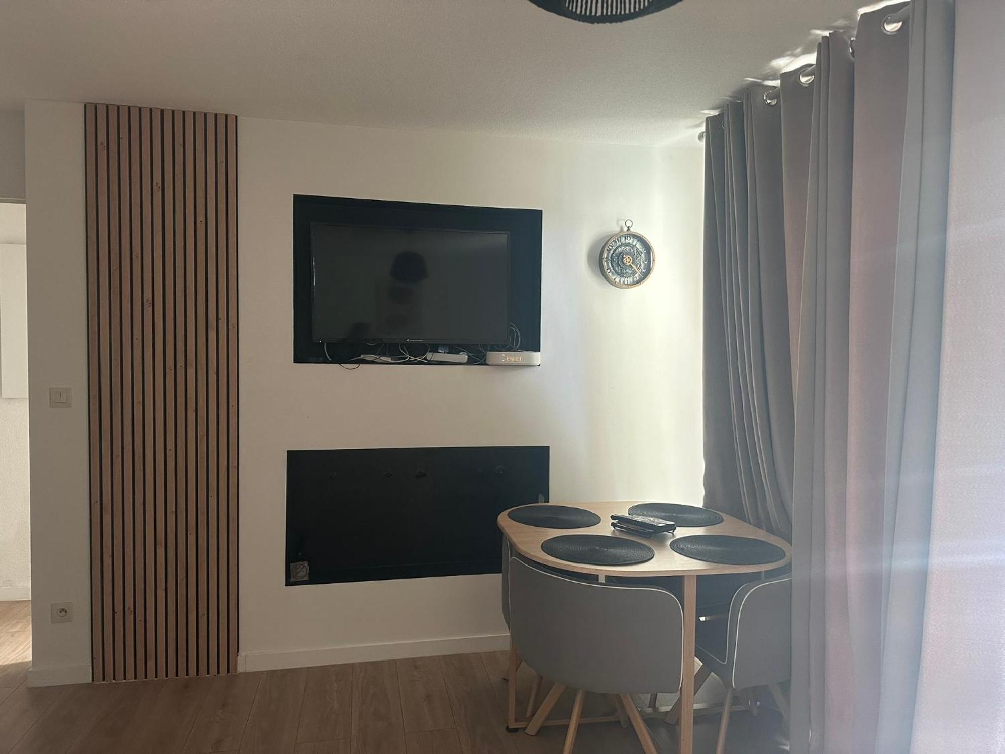 Appartement Cosy Avec Balcon Et Piscine Безансон Экстерьер фото